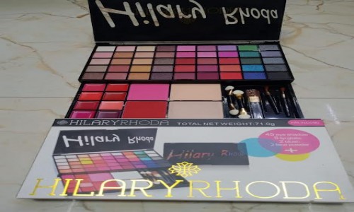 Hilary Rhoda Make Up Kit NE690